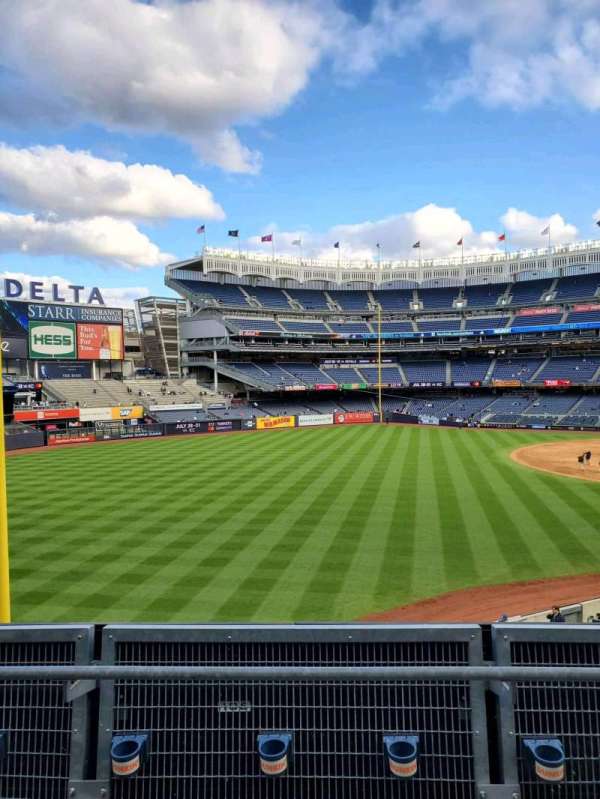 Yankee Stadium, section: 231, row: 3, seat: 9