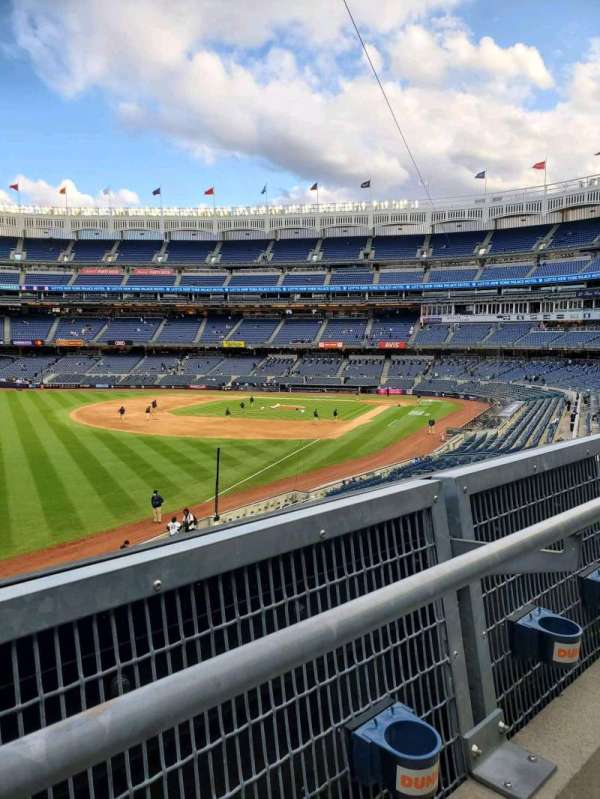 Yankee Stadium, section: 231, row: 1, seat: 5