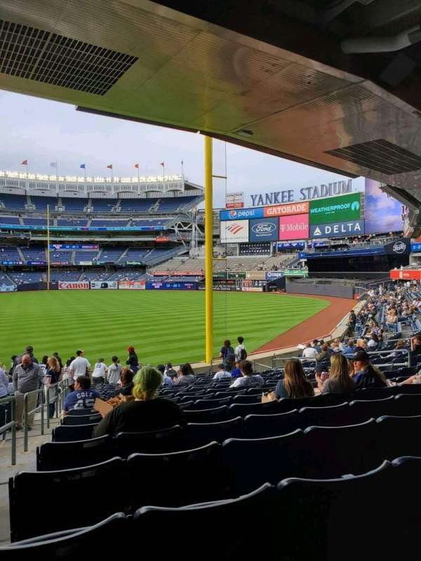 Yankee Stadium, section: 108, row: 17, seat: 17