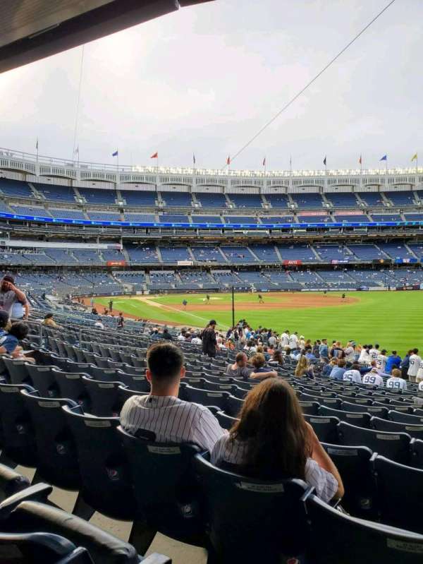 Yankee Stadium, section: 109, row: 19, seat: 1