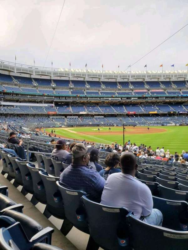 Yankee Stadium, section: 109, row: 19, seat: 10