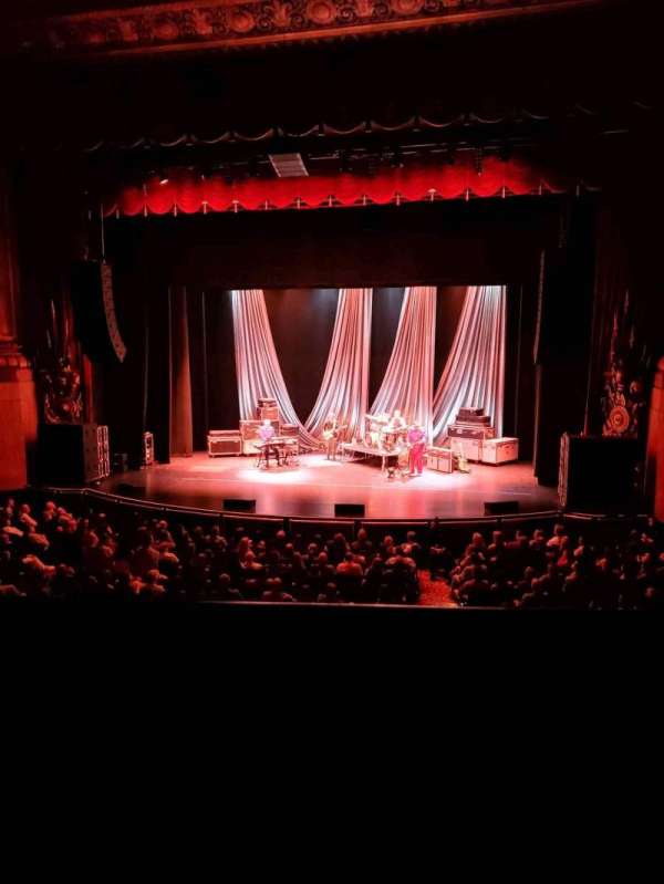 Beacon Theatre, section: Loge 2, row: A, seat: 4