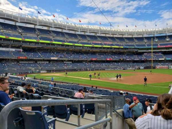 Yankee Stadium, section: 113, row: 7, seat: 16