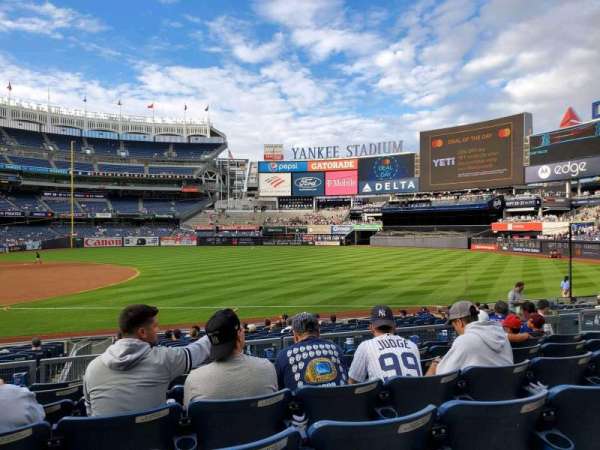Yankee Stadium, section: 113, row: 7, seat: 12