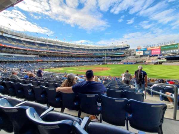 Yankee Stadium, section: 113, row: 15, seat: 2