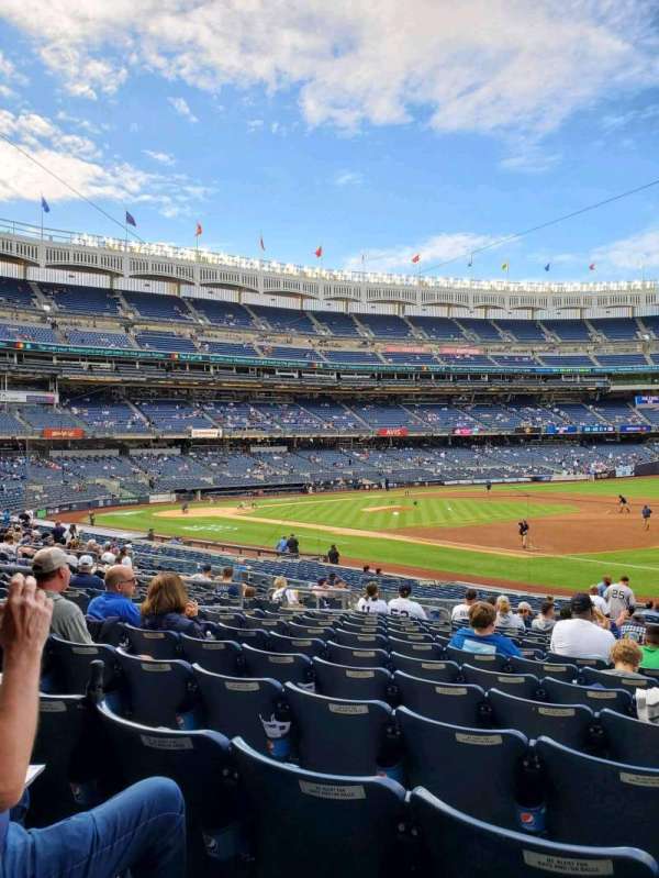 Yankee Stadium, section: 113, row: 15, seat: 6