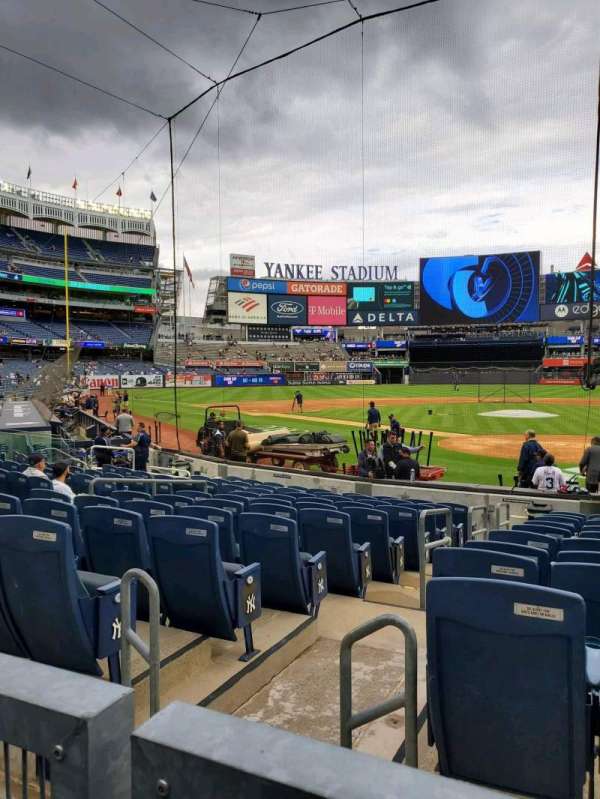 Yankee Stadium, section: 120B, row: 1, seat: 5