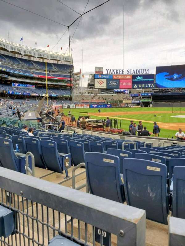 Yankee Stadium, section: 120B, row: 1, seat: 3
