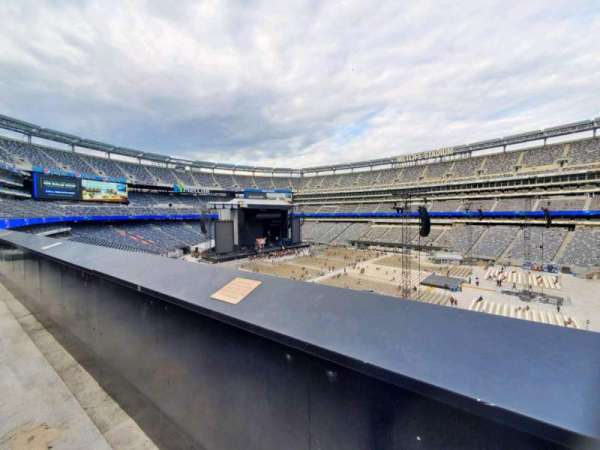 MetLife Stadium, section: 235, row: 1, seat: 7