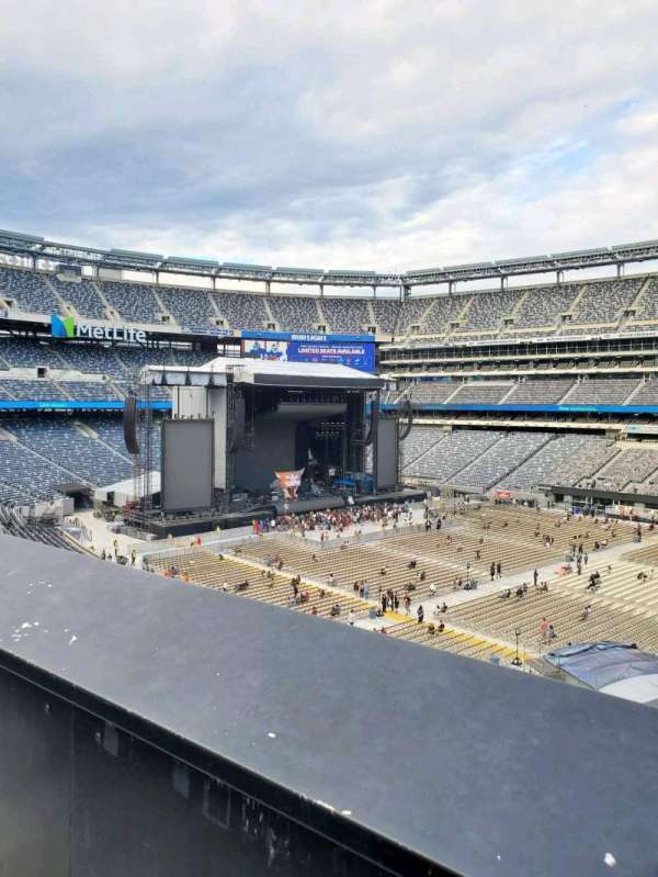 MetLife Stadium, section: 235, row: 1, seat: 10