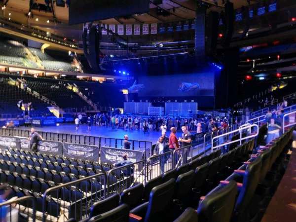 Madison Square Garden, section: 106, row: 4, seat: 5