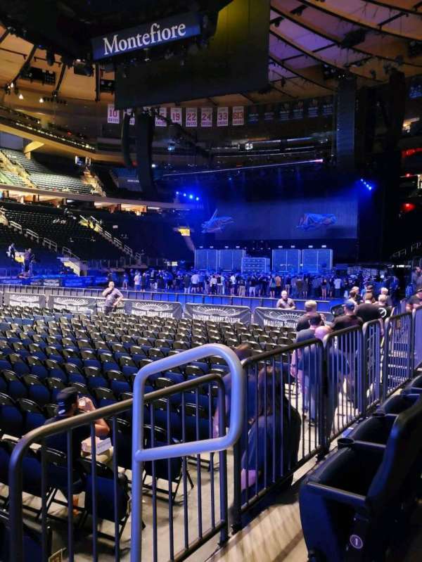 Madison Square Garden, section: 105, row: 2, seat: 12