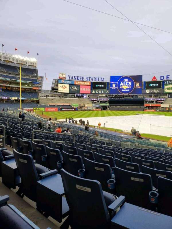 Yankee Stadium, section: 121B, row: 13, seat: 4