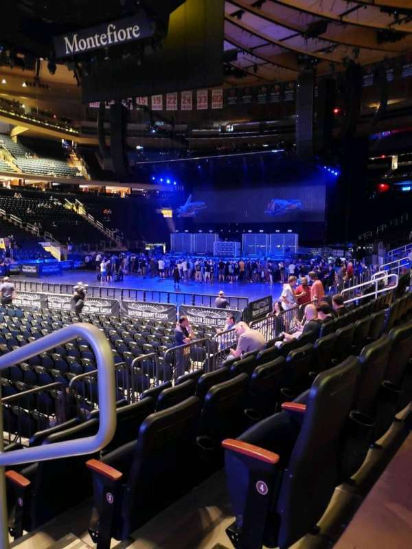 Madison Square Garden, section: 105, row: 5, seat: 14