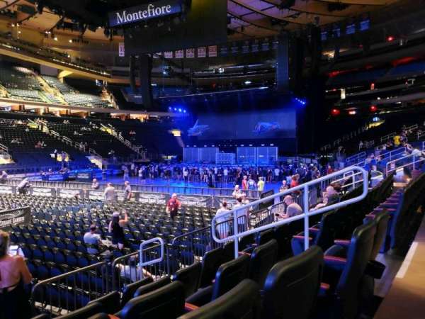 Madison Square Garden, section: 105, row: 5, seat: 9