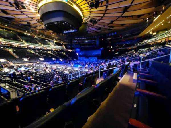 Madison Square Garden, section: 105, row: 7, seat: 9