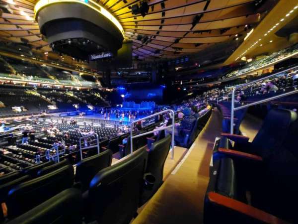 Madison Square Garden, section: 105, row: 9, seat: 14