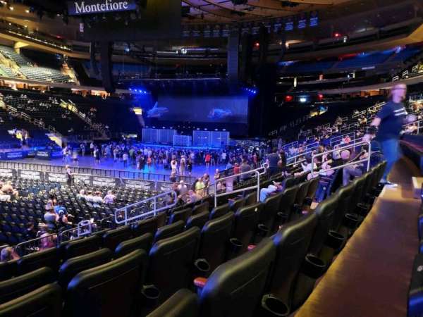 Madison Square Garden, section: 105, row: 9, seat: 6