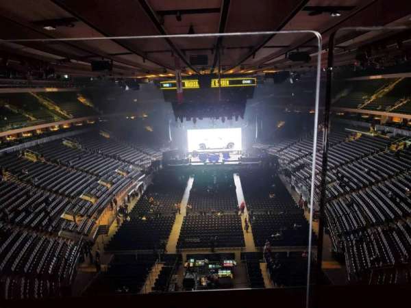 Madison Square Garden, section: 305, row: 1, seat: 8