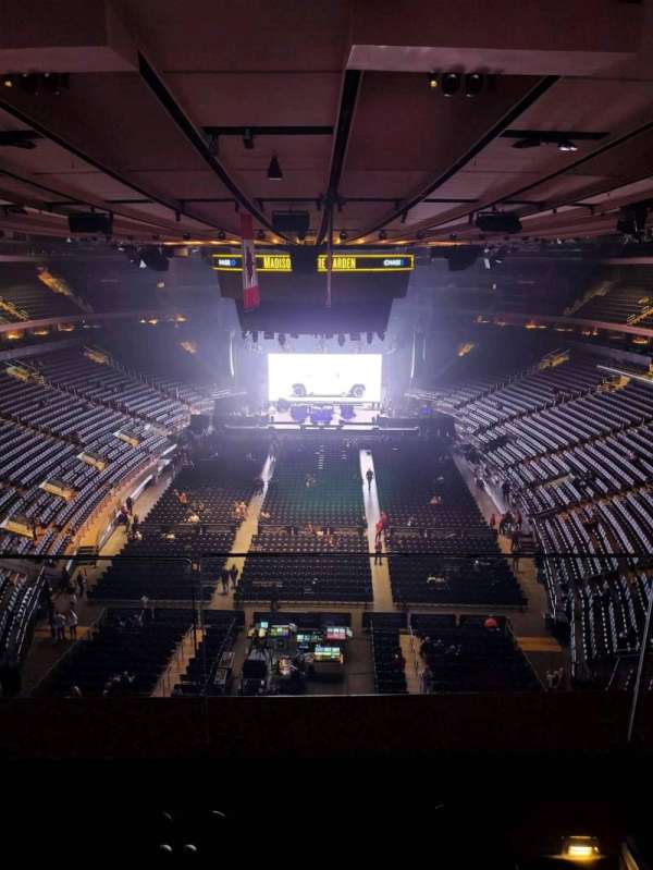 Madison Square Garden, section: 305, row: 2, seat: 9