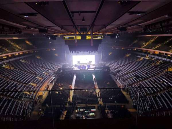 Madison Square Garden, section: 305, row: 2, seat: 5