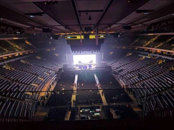 Madison Square Garden, section: 305, row: 2, seat: 3