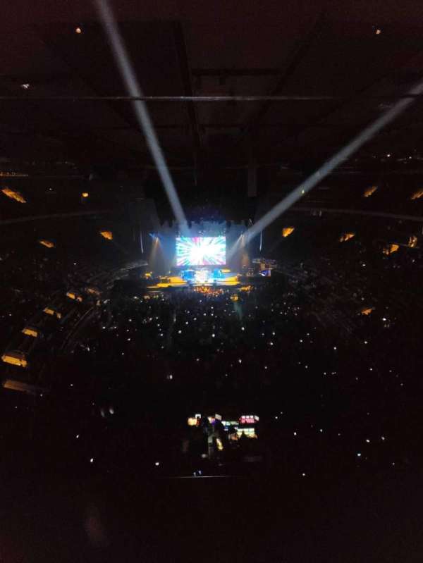 Madison Square Garden, section: 305, row: 1, seat: 2