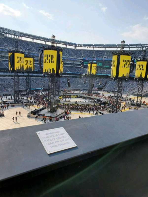 MetLife Stadium, section: 219, row: 1, seat: 22