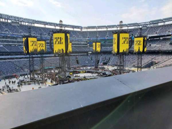 MetLife Stadium, section: 219, row: 1, seat: 21