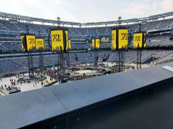 MetLife Stadium, section: 219, row: 1, seat: 20