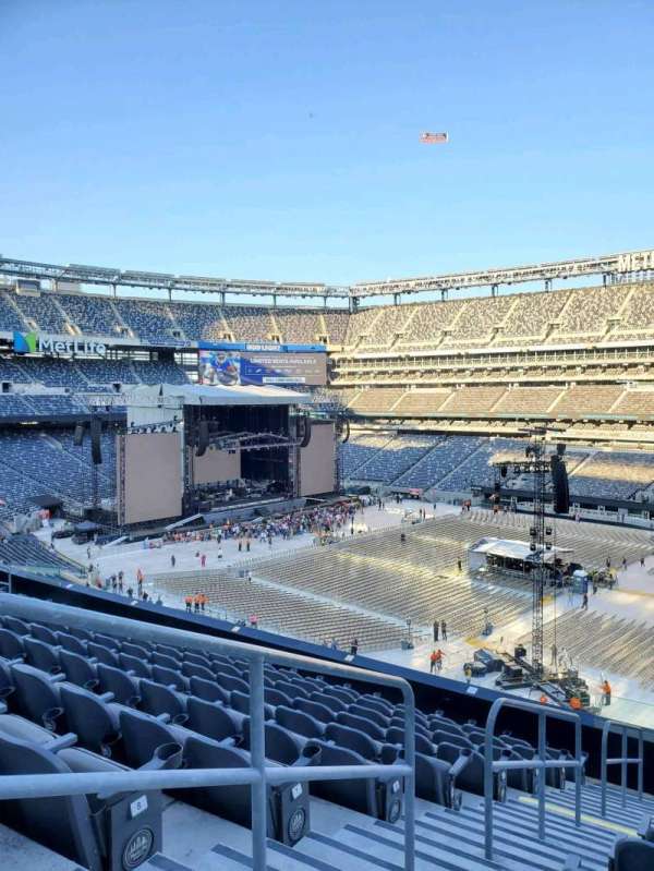 MetLife Stadium, section: 234, row: 10, seat: 23