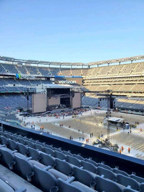 MetLife Stadium, section: 234, row: 6, seat: 7