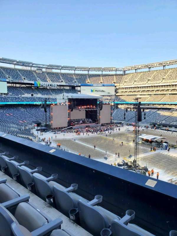 MetLife Stadium, section: 234, row: 3, seat: 1