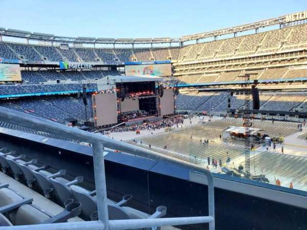 MetLife Stadium, section: 234, row: 3, seat: 23