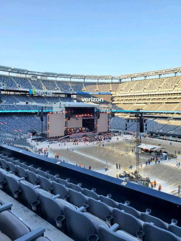 MetLife Stadium, section: 234, row: 5, seat: 3