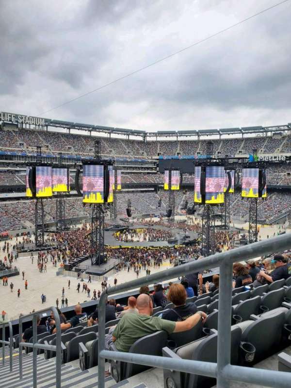 MetLife Stadium, section: 220C, row: 12, seat: 1