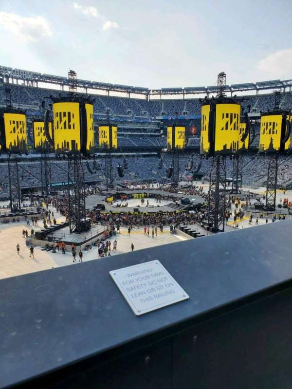 MetLife Stadium, section: 219, row: 1, seat: 7