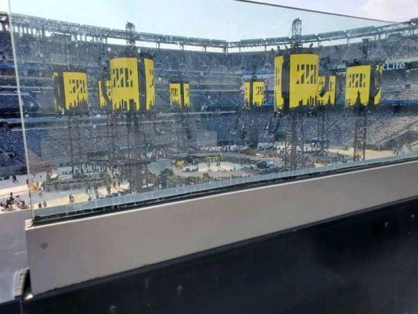 MetLife Stadium, section: 219, row: 1, seat: 1