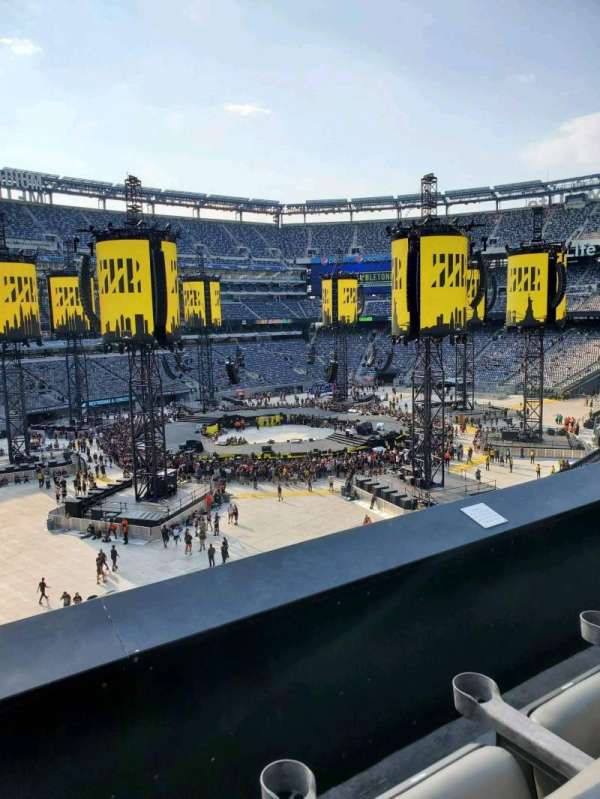MetLife Stadium, section: 219, row: 2, seat: 10