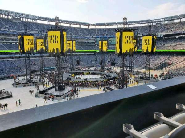 MetLife Stadium, section: 219, row: 2, seat: 11