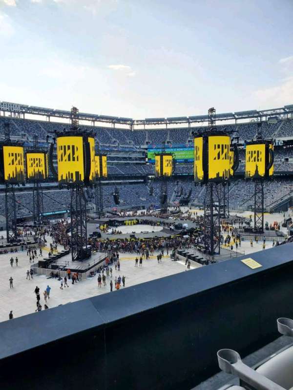 MetLife Stadium, section: 219, row: 2, seat: 16