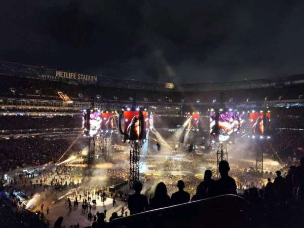 MetLife Stadium, section: 220C, row: 13, seat: 1