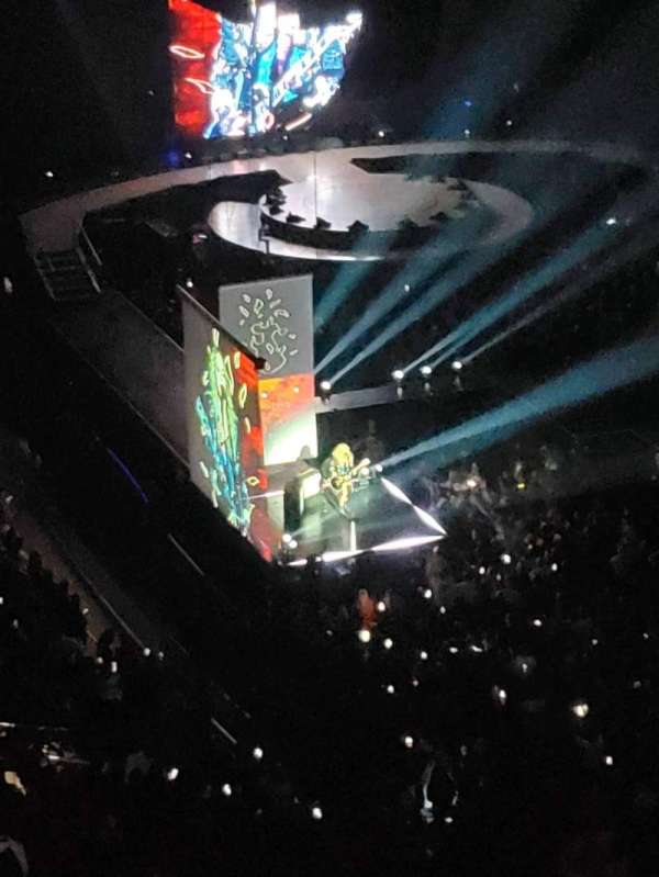 Madison Square Garden, section: 302, row: 1, seat: 2