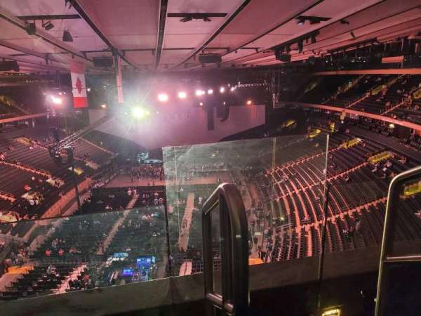 Madison Square Garden, section: 306, row: 2, seat: 8