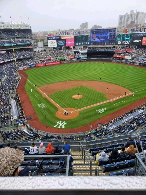 Yankee Stadium, section: 420A, row: 1, seat: 4