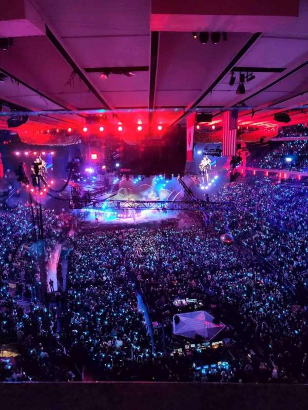 Madison Square Garden, section: 304, row: 1, seat: 3