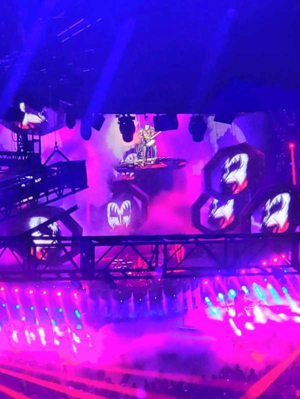 Madison Square Garden, section: 304, row: 1, seat: 4