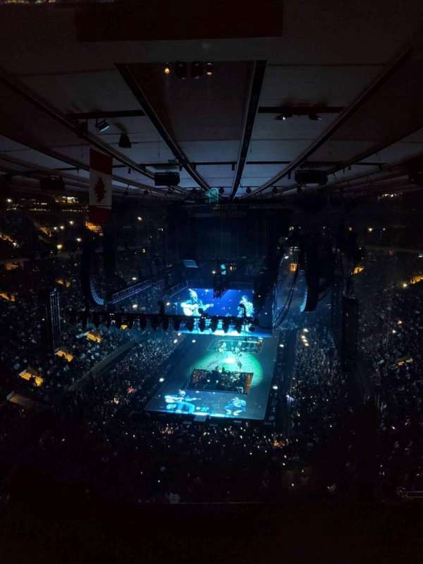 Madison Square Garden, section: 306, row: 1, seat: 8