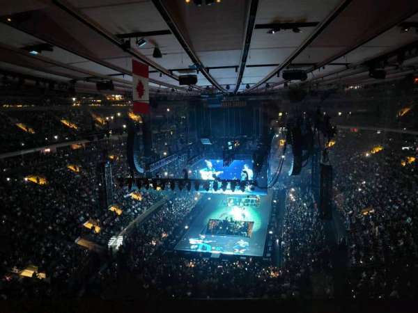 Madison Square Garden, section: 306, row: 1, seat: 8