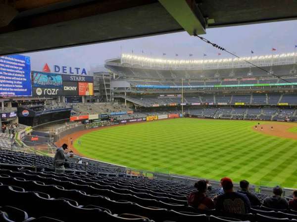 Yankee Stadium, section: 233B, row: 20, seat: 5